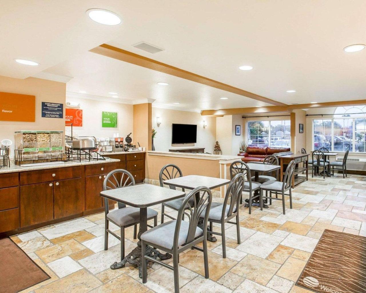 Comfort Inn & Suites Salinas Exterior foto